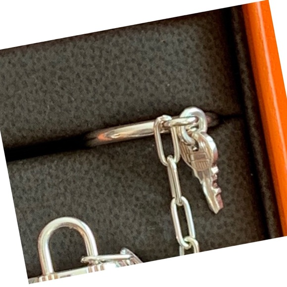 🔴SOLD🔴 Hermes Alpha Kelly Double Ring. Size 48, 50 - Picture 6 of 14